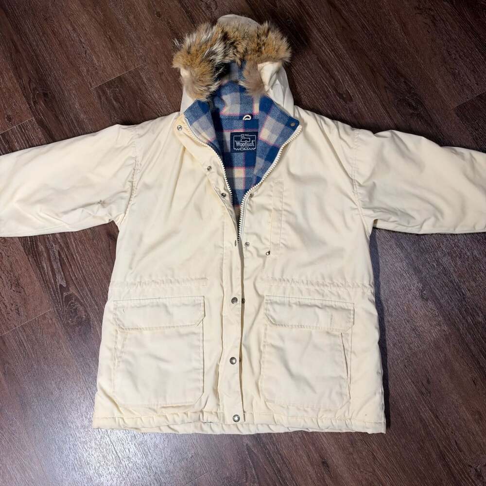 The Woolrich Woman Winter Jacket Size L/Xl Cream Faux Fur Hood Plaid Lined